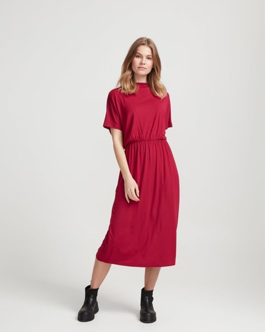 Windproof Holebrook | Amanda Dress