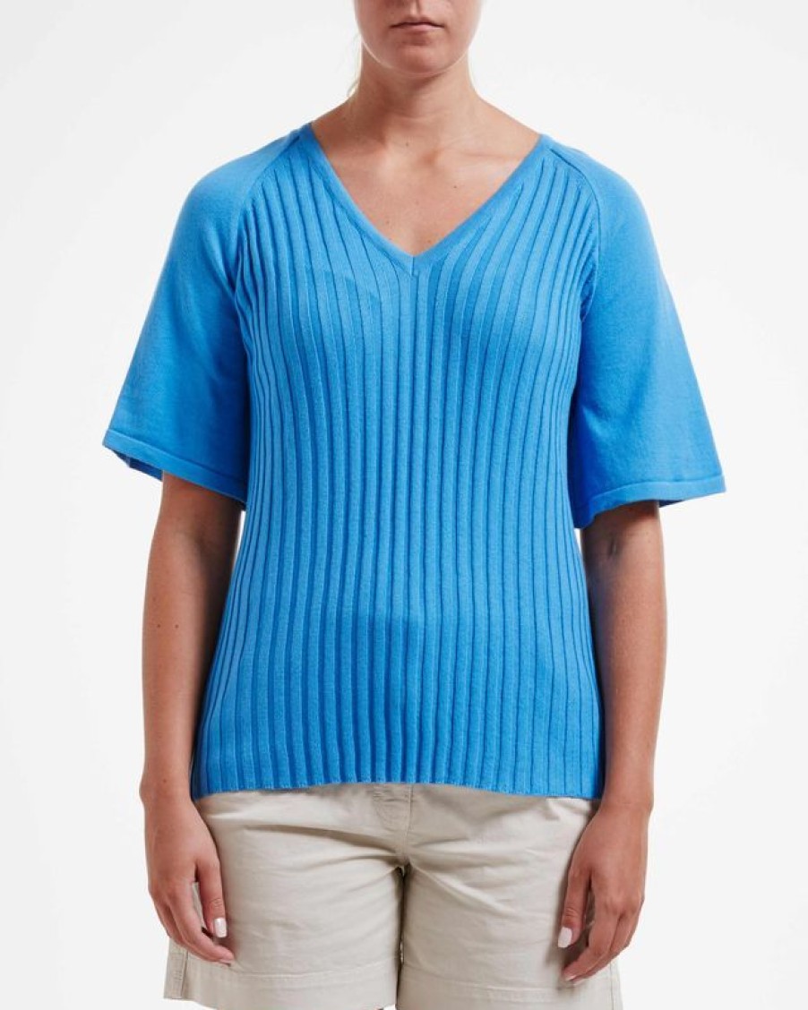 Windproof Holebrook | Belinda V-Neck Top