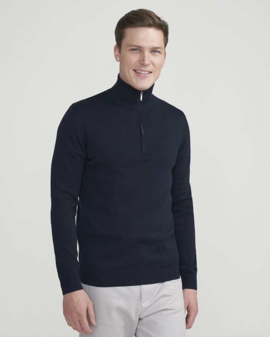 Dam Holebrook | Holger T-Neck