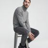 Dam Holebrook | Orjan Rollneck